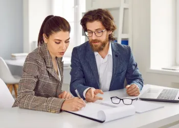 Yeminli İngilizce Tercüme: Resmi İşleriniz İçin Eksiksiz Çözüm