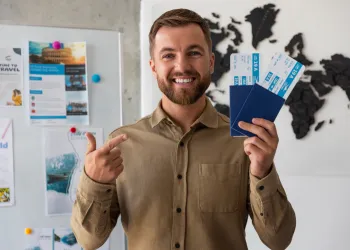 Pasaport Tercümesini Kim Yapar? Yeminli Tercüman ve Noter Süreci