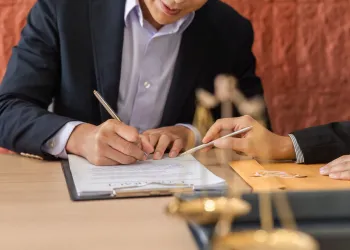 Avukatsız İhtarname Çekilir Mi? Dikkat Edilmesi Gerekenler