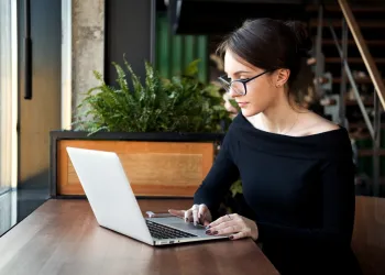 Online Noter Onaylı Tercüme Teklifi Al